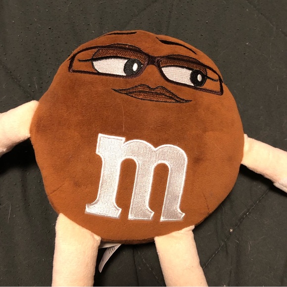 Brown M&M - Picture 3 of 3